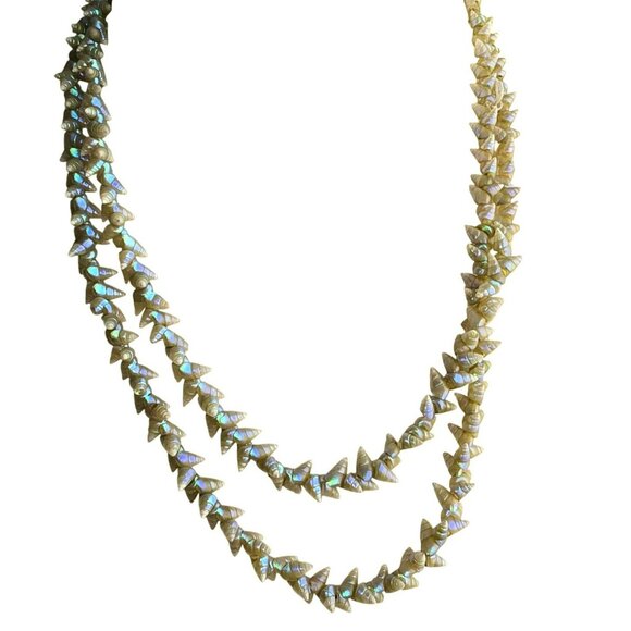 Vintage Iridescent Marineer Sea Shell Bead Necklace Gorgeous!  45" Rare HS230 - Picture 2 of 7